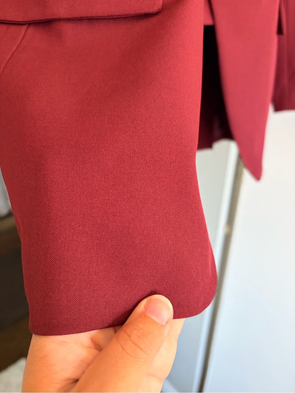 NWOT Women’s Suit from Banana Republic - Picture 4 of 5
